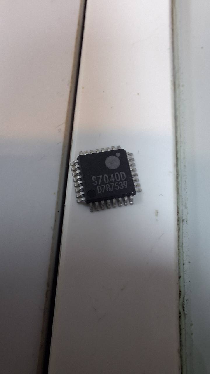 ic 7040d2